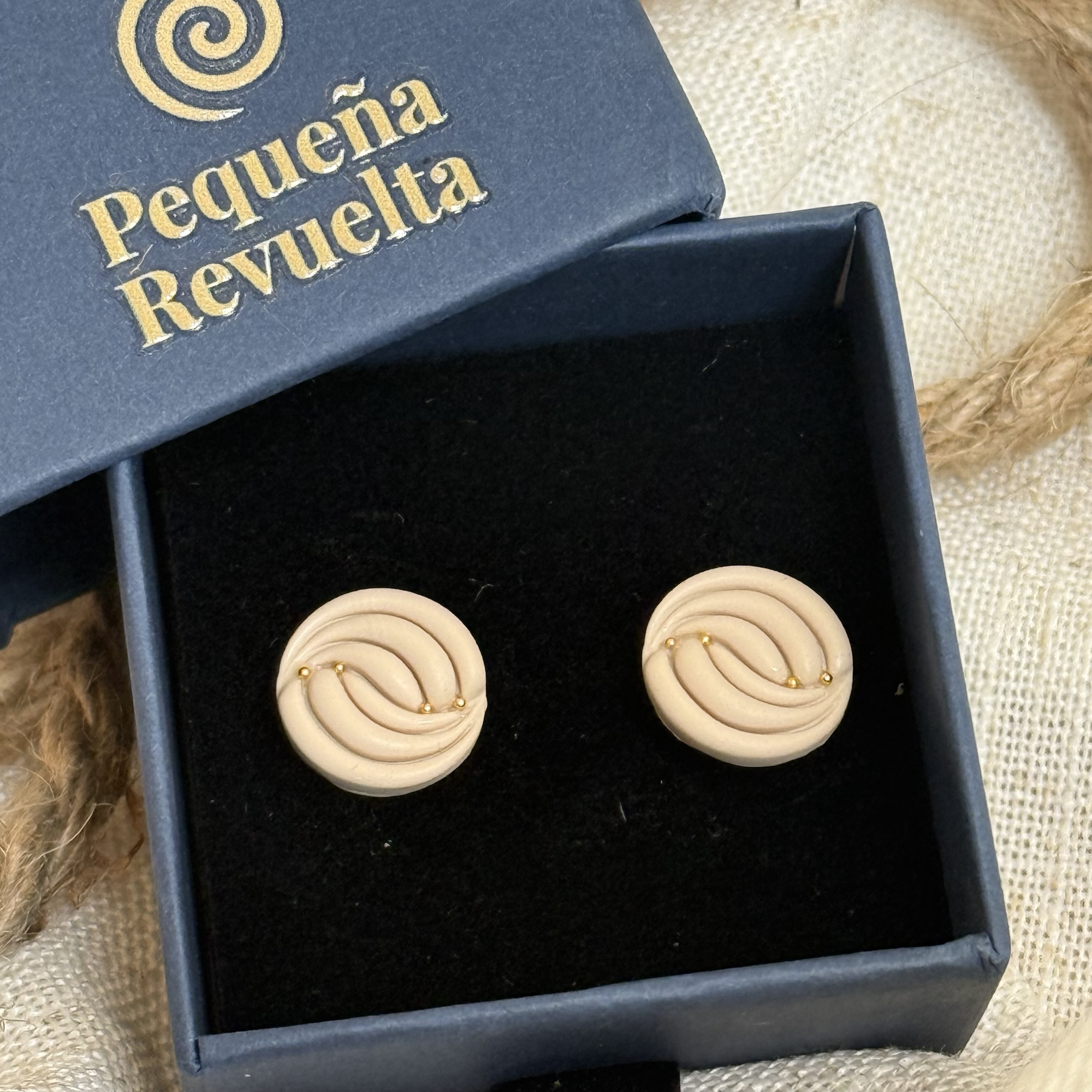 Órbita marfil - Imagen 2